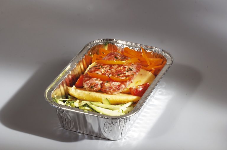 Czym różnią się foremki aluminiowe od plastikowych i papierowych?